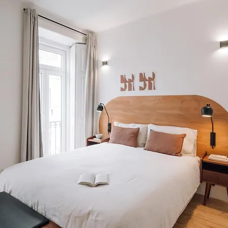 Algarve - 2 Bedrooms In Santos Lizbona