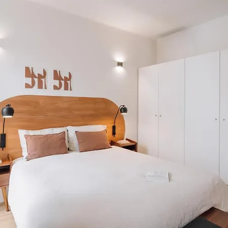 Algarve - 2 Bedrooms In Santos * Lizbona