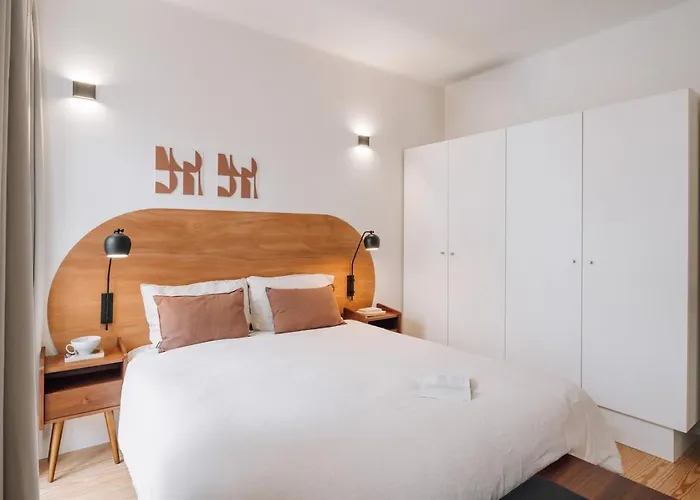 Algarve - 2 Bedrooms In Santos * Лиссабон